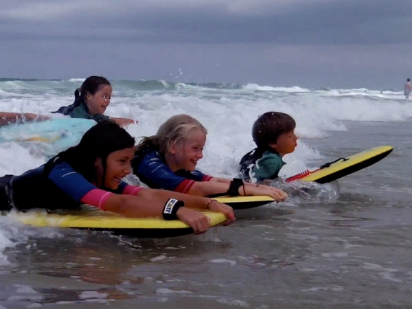 HCL Ecole de surf et bodyboard - Lacanau