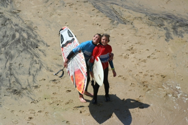 BROTHERS IN SURF