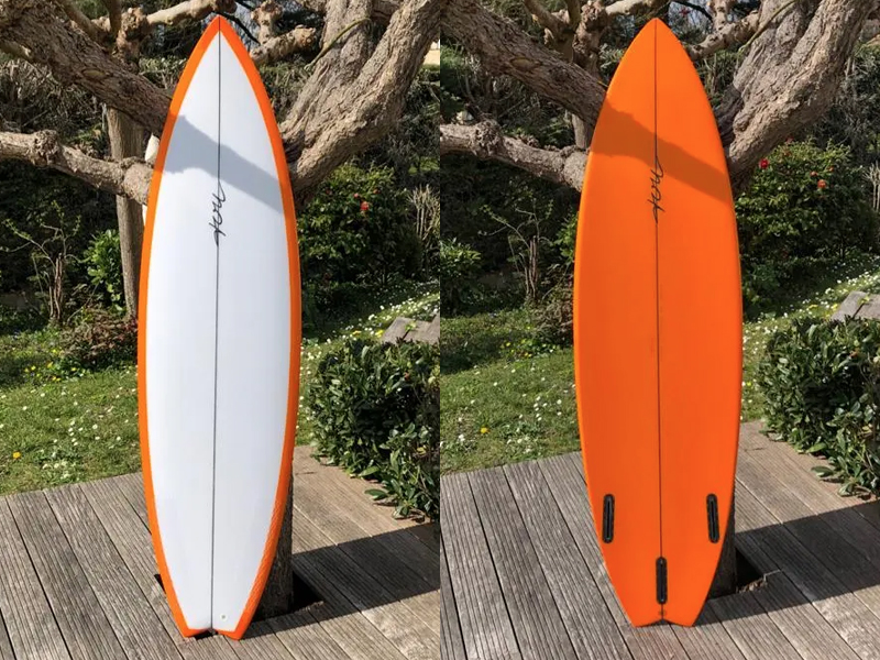 https://www.lacanausurfinfo.com/admin/tiny_mce/plugins/imagemanager/files/surf_shop/toy-surfboards-planche-didier-damestoy-sharky.jpg